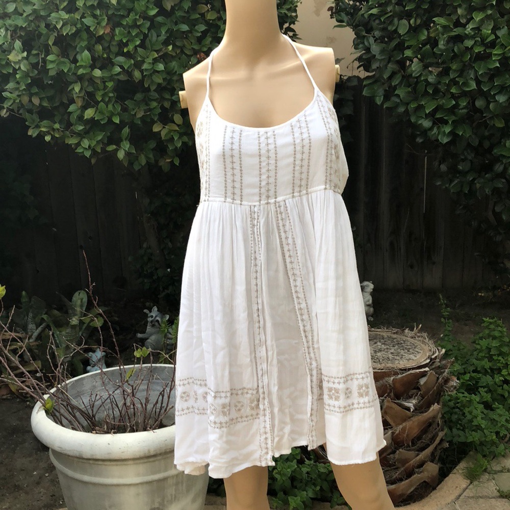 NWT White O’NEILL Halter Dress in Large